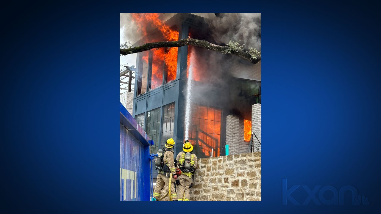 Multiple Fires Erupt in Austin Neighborhoods, Prompting Power Outages and Safety Concerns