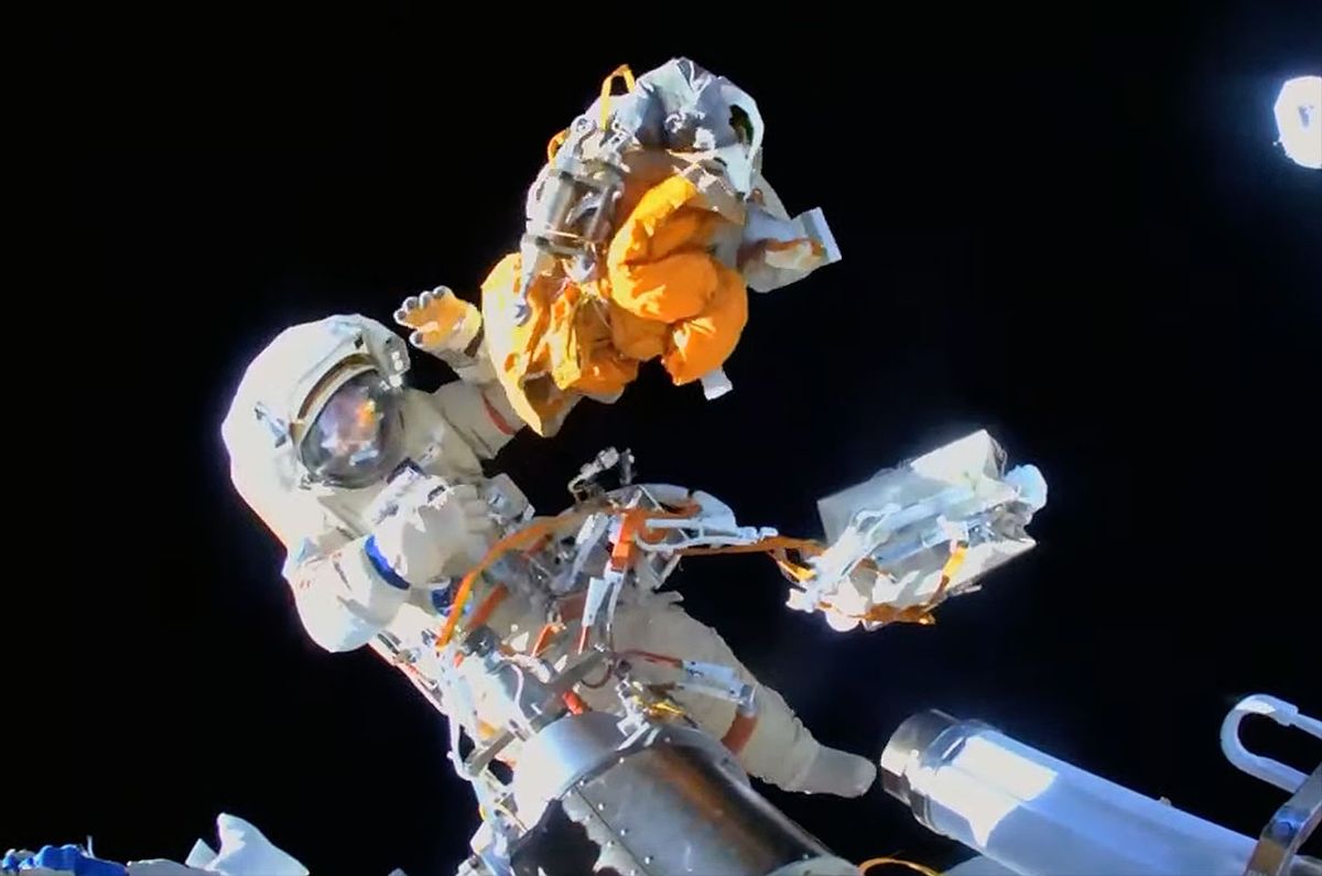 Featured image for Russian Cosmonauts Perform Spacewalk and Deploy Radiator on ISS