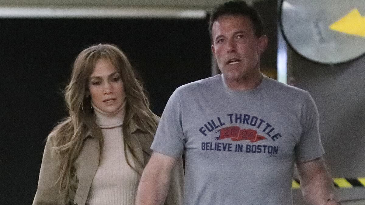 Jennifer Lopez and Ben Affleck Navigate Relationship Amid Breakup Rumors and Public Appearances