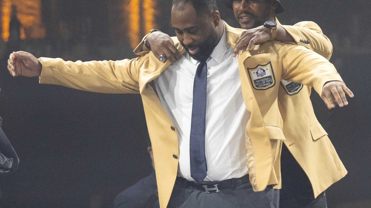 "From the Climb to Ridicule: Darrelle Revis and Joe Klecko Enter the Hall of Fame"