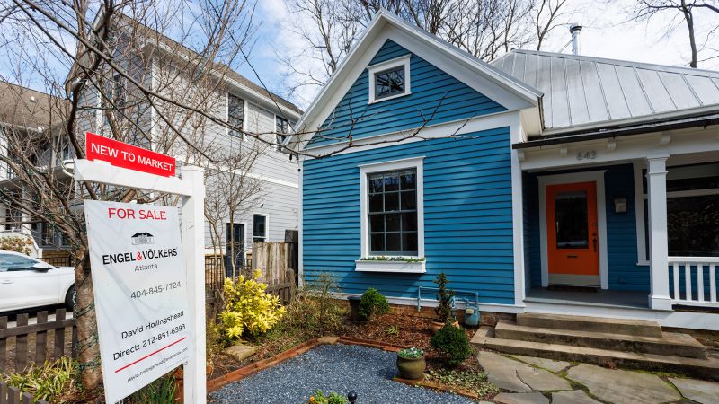 US Home Sales Drop Unexpectedly Despite Rising Prices.