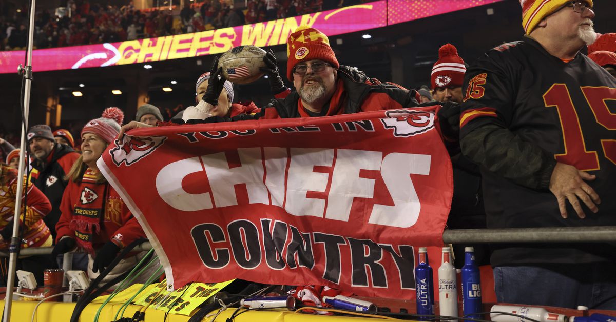 "NFL Week 7 Power Rankings: Chiefs' Honesty, Undefeated Teams, and Surprising Defenses"