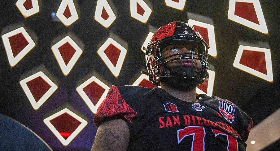 Featured image for Transfer Portal Buzz: Ohio State and Michigan Lose Players, SDSU's Simmons Takes Official Visit