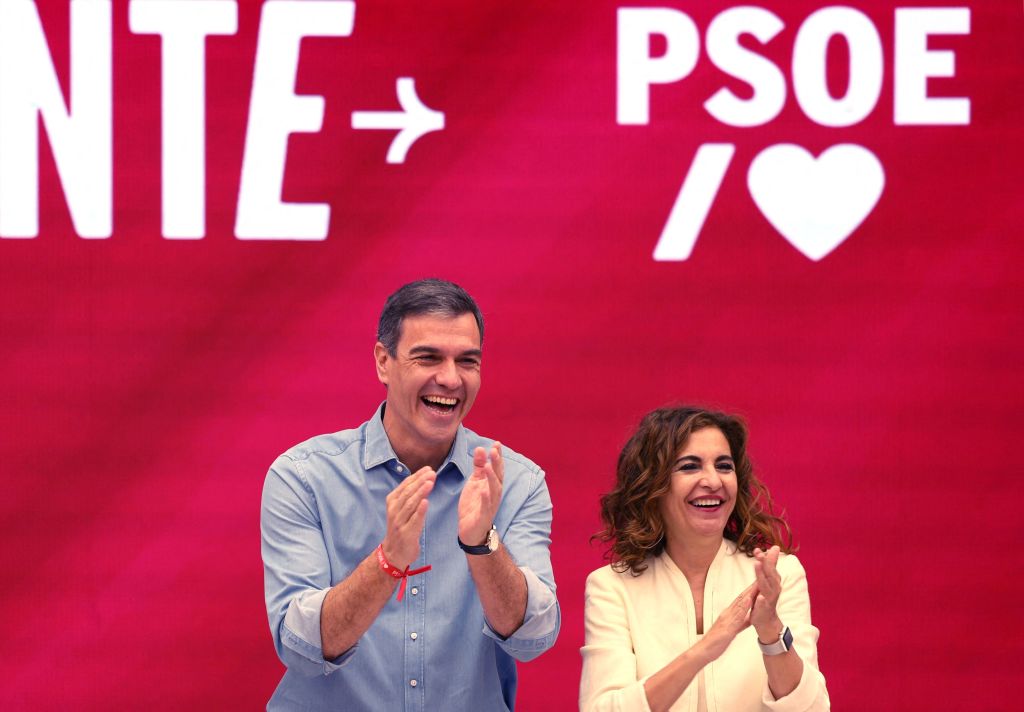 Spain's Left Faces Uphill Battle to Retain Power Amidst Electoral Challenges