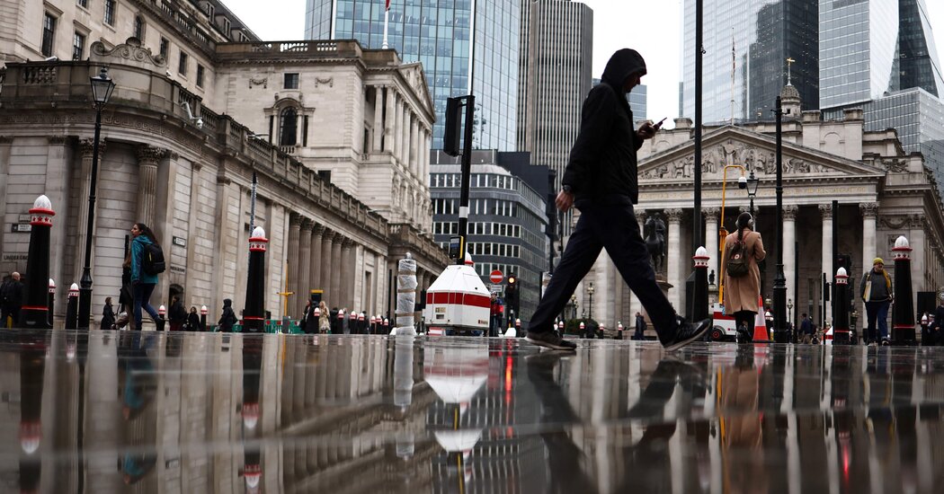 Central Banks Maintain Steady Rates Amid Economic Weakness