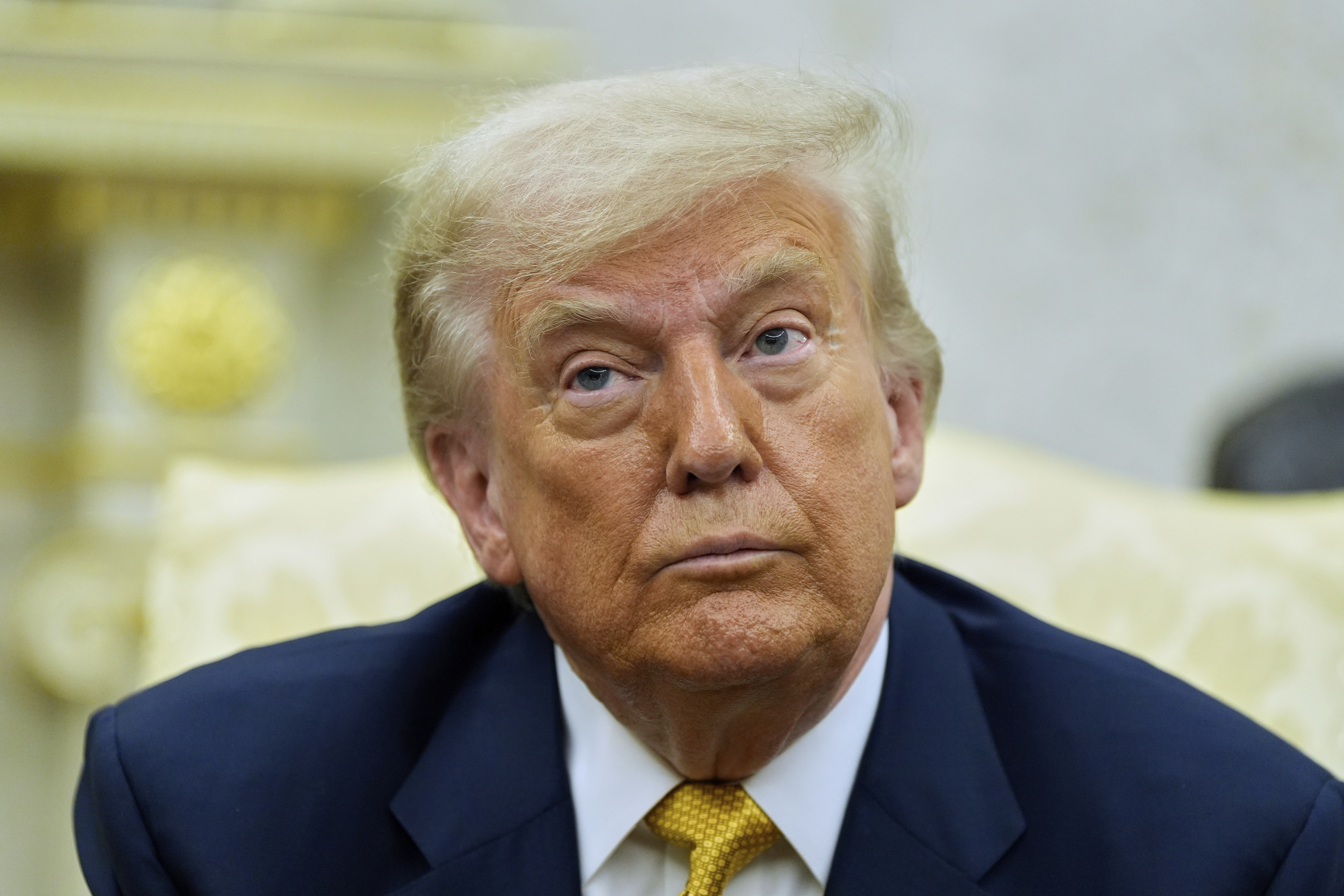 Trump Plans Over 10% Tariffs on 150+ Small Countries