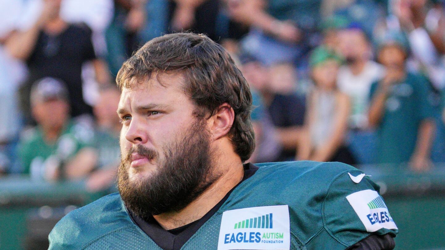 Featured image for Nick Sirianni Expresses Delight at Josh Sills' Return