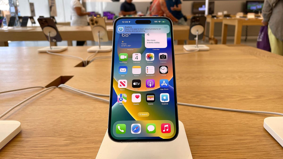 Apple Confirms iPhone 15 Slowdown Ahead of Release