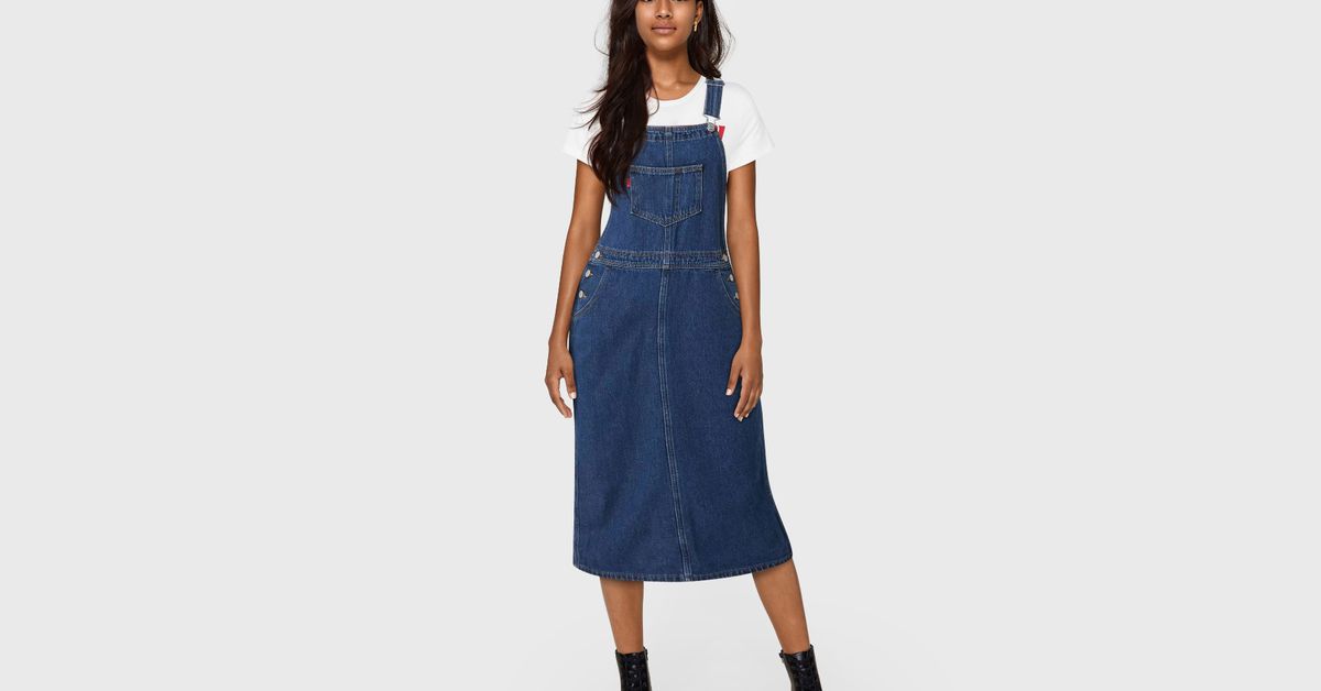 Featured image for Levi's AI-generated clothing models face backlash over diversity concerns.