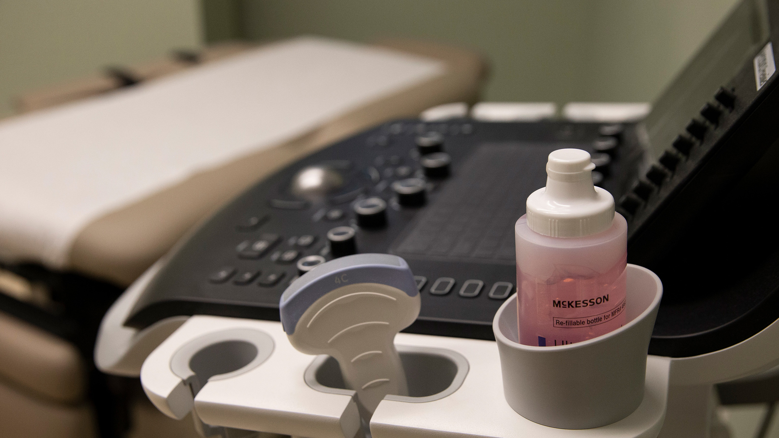 Featured image for Medical Student's Ultrasound Class Leads to Personal Cancer Discovery