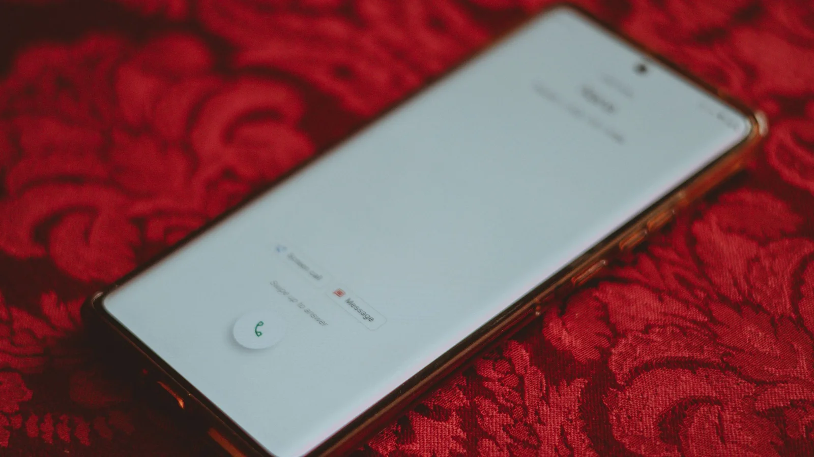 Google fixes Phone app rotation with keep-portrait mode rollout