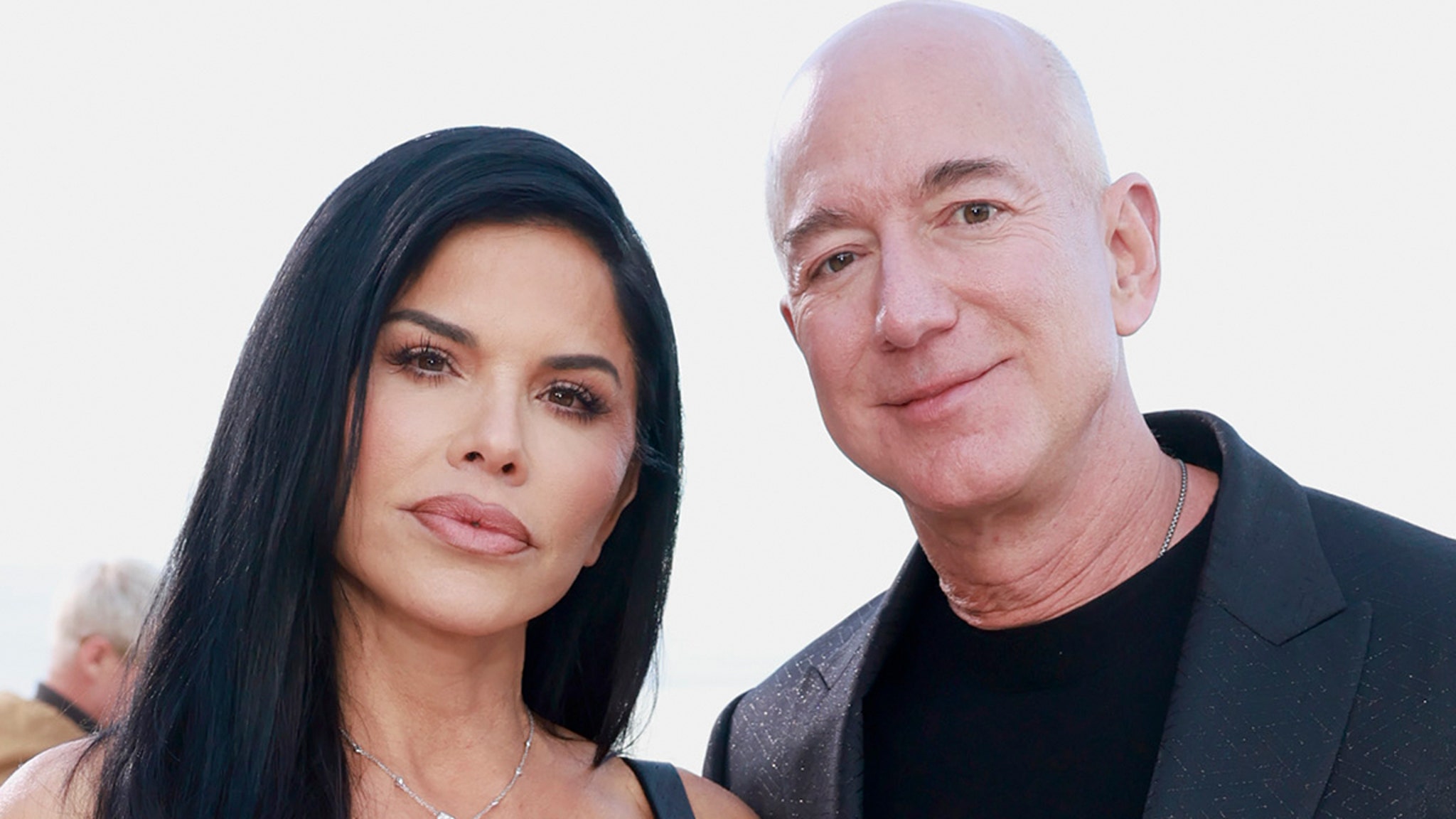 Featured image for Bezos and Sanchez Rent Kenny G's Mansion During Beverly Hills Home Renovations.