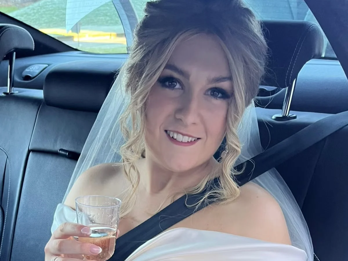 Non-smoker paramedic's husband shares lung cancer symptom.