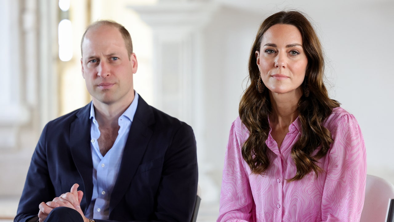 "Royal Response: Kate Middleton's Cancer Diagnosis and Support from Meghan Markle and Prince Harry"