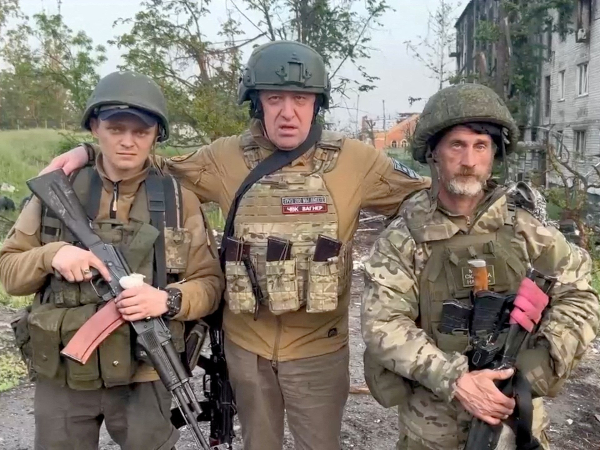 Russian missile strike hits Ukrainian hospital in ongoing conflict.
