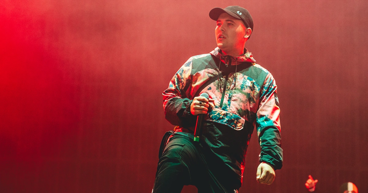 Featured image for Irish Rap Group Kneecap Cancels U.S. Tour Amid Terrorism Charge