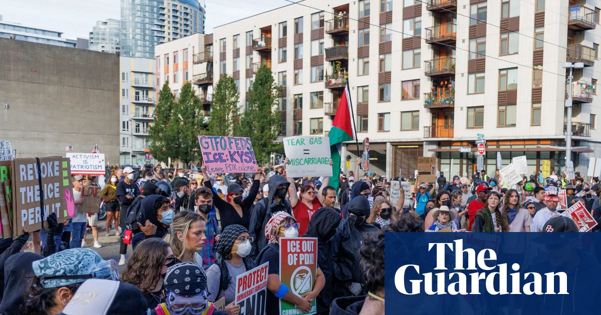 Featured image for Debate Over National Guard Deployment in Portland Continues