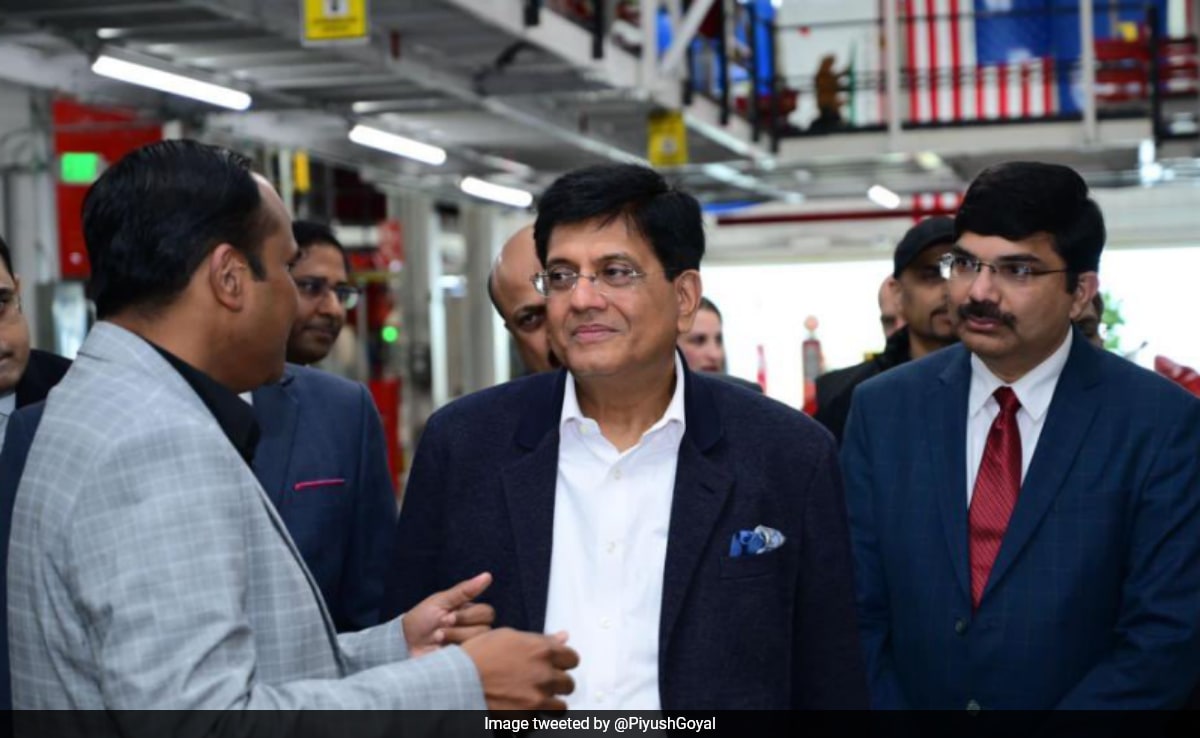 Elon Musk's Tesla Factory Visit: Apologies, Tariffs, and India's Growing Economy