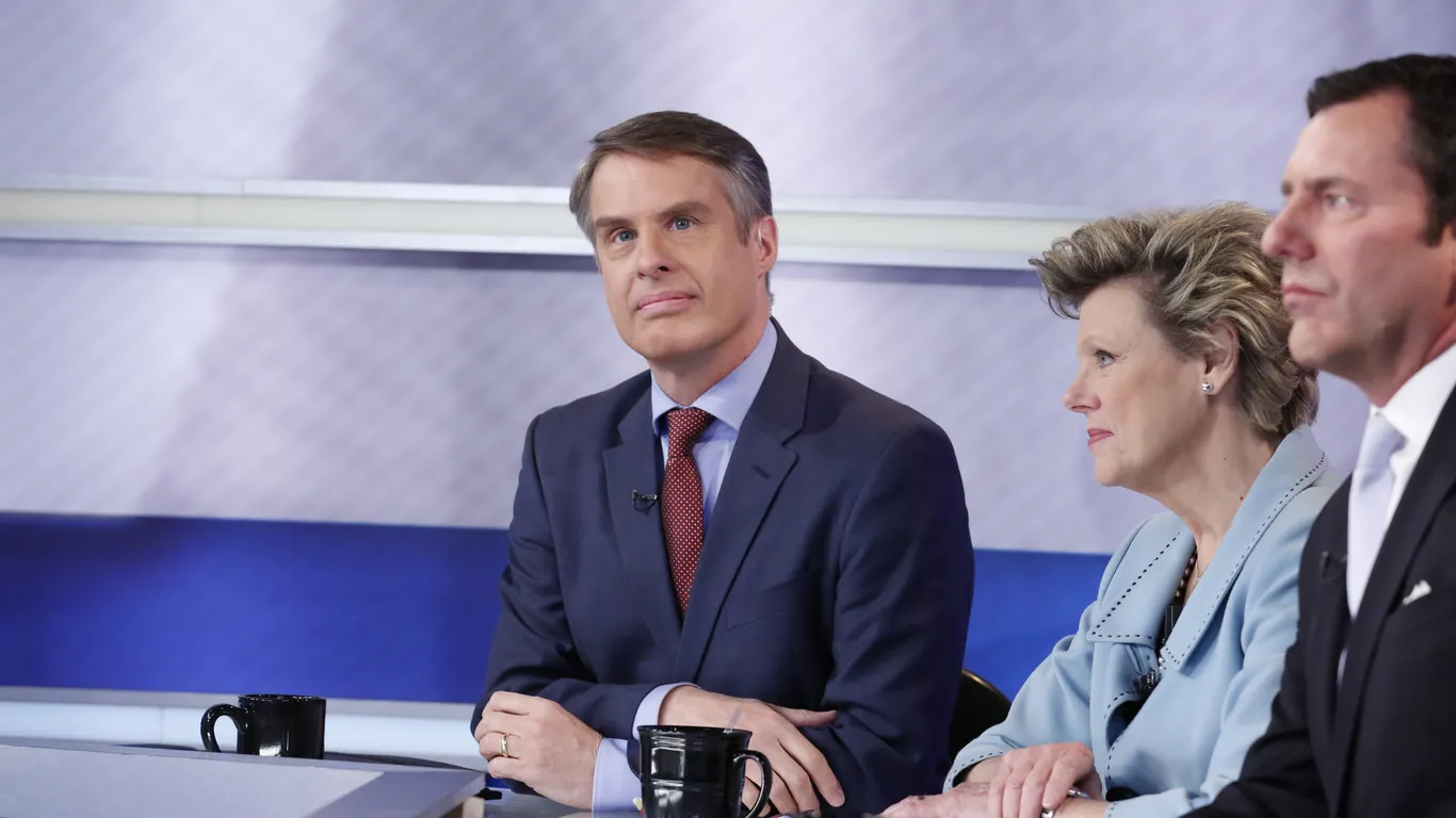 ABC suspends journalist Terry Moran over critical posts about Stephen Miller