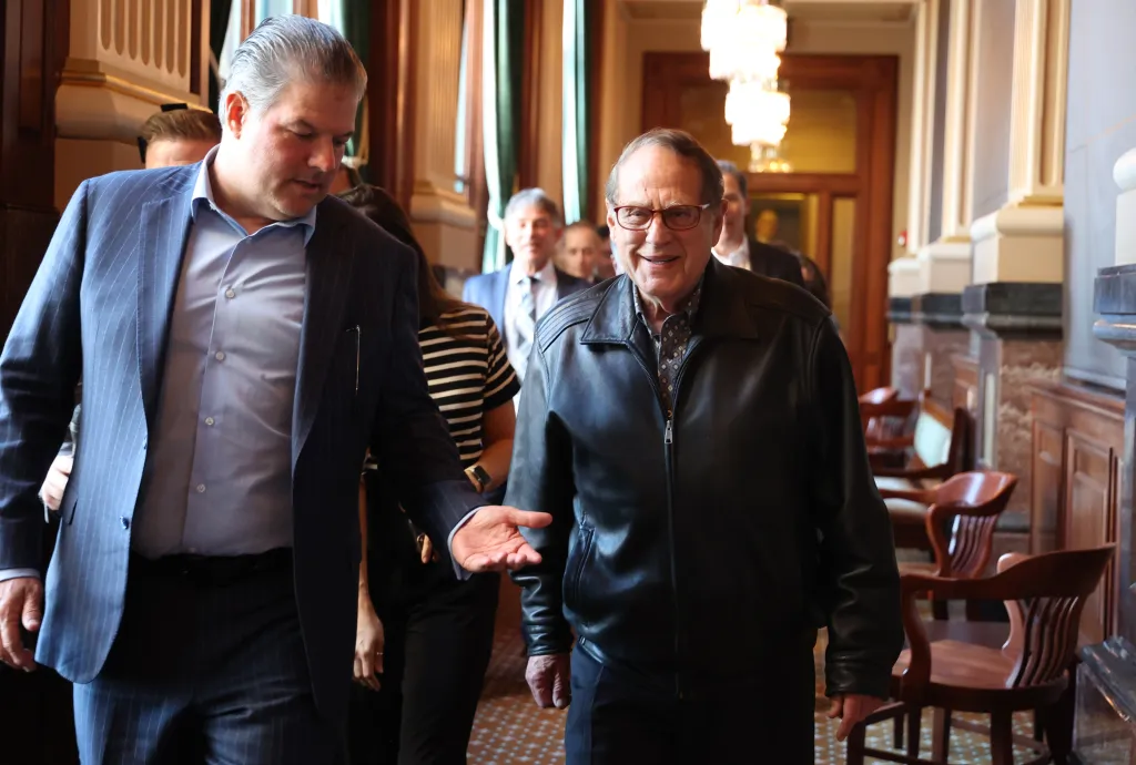 Featured image for "White Sox Owner Jerry Reinsdorf Pushes for $1B Stadium Funding in Springfield"