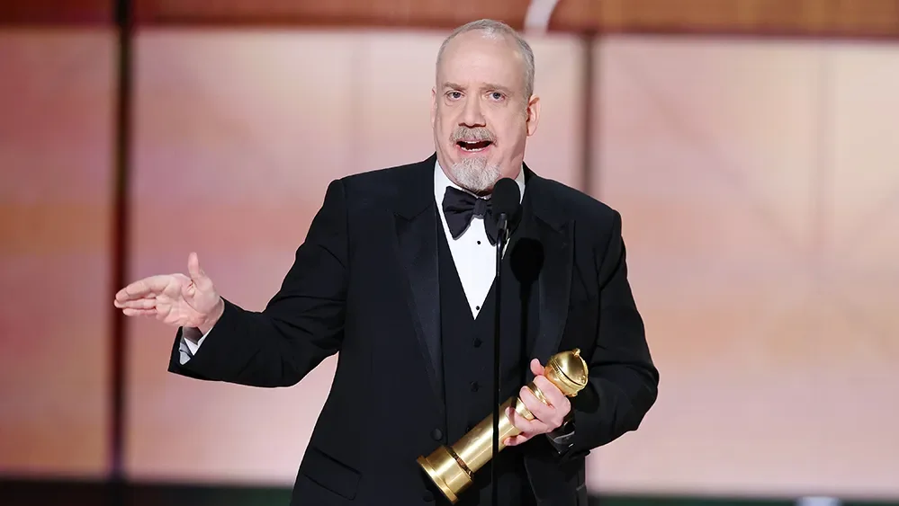 Paul Giamatti Honors Teachers with Golden Globe Win for 'The Holdovers'