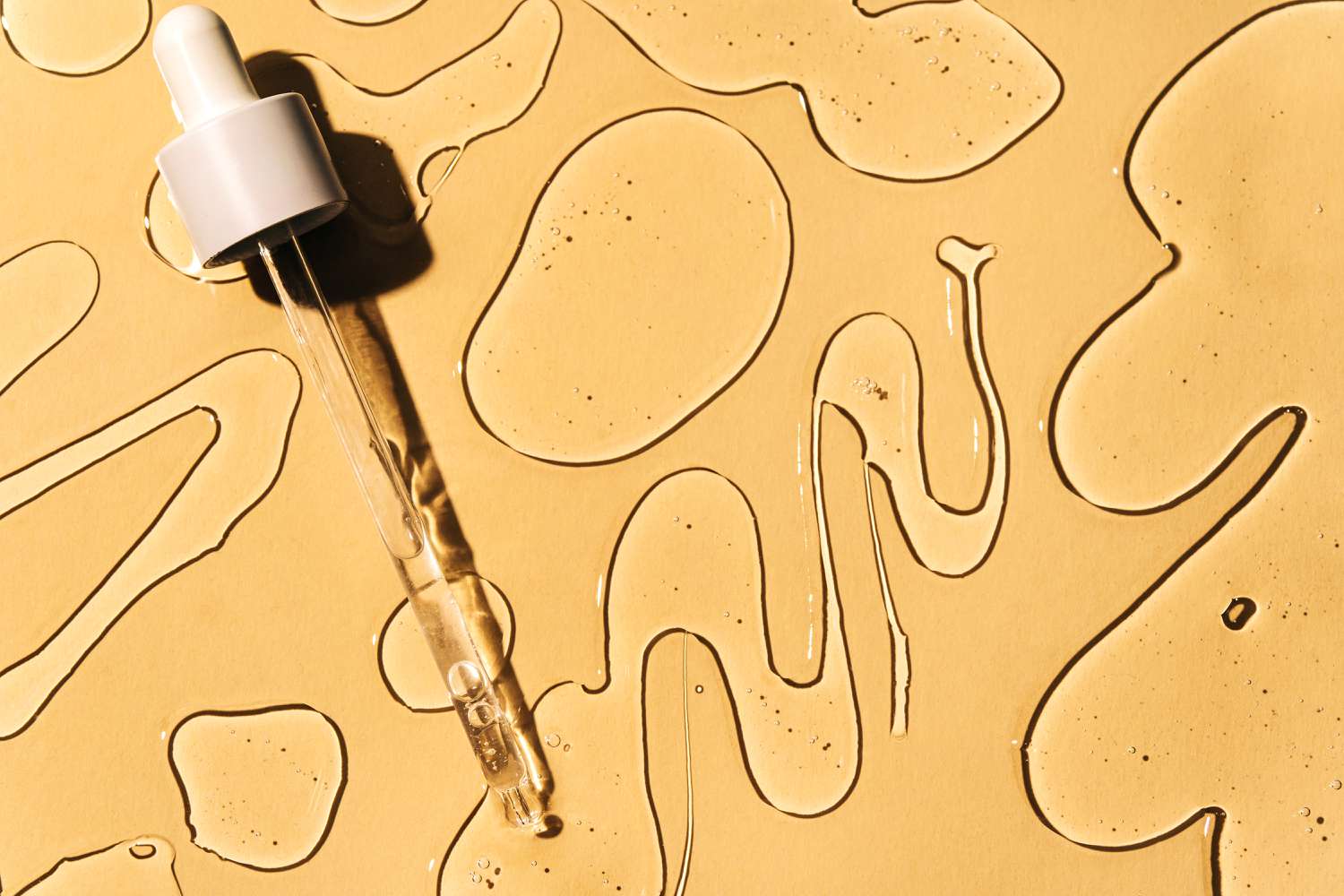 Featured image for The Ultimate Guide to Retinol: Avoiding Mistakes, Exploring Alternatives, and Choosing the Best Eye Creams