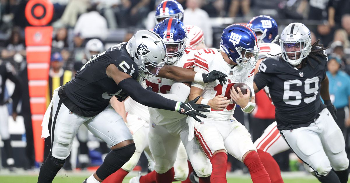 Featured image for Giants Eye Future QB in 2025 NFL Draft Predictions