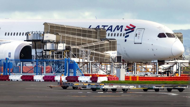 Featured image for "Boeing Alerts Airlines to Cockpit Mistake After LATAM Air Flight Plunge"
