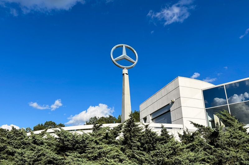 UAW Seeks New Union Vote at Mercedes' Alabama Plant