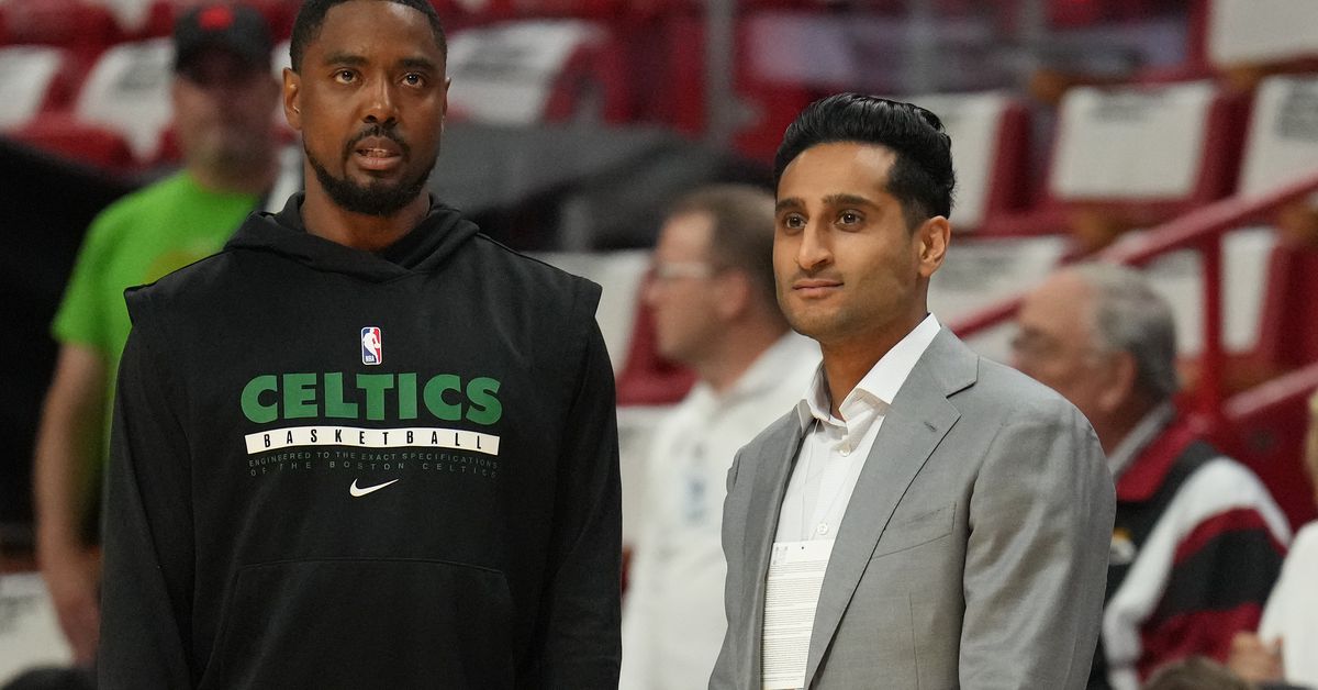 "Unveiling the Controversial World of NBA Insider Shams Charania"