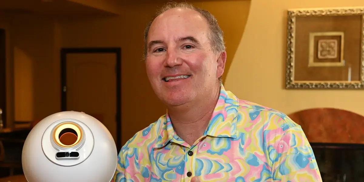 Featured image for Wall Street Analysts and Companies Boost Crypto Investments in Worldcoin