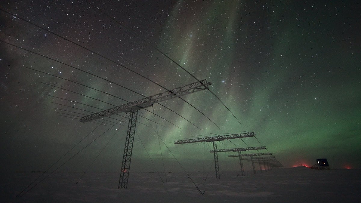 Featured image for Expanding Weak Spot in Earth's Magnetic Field Raises Concerns