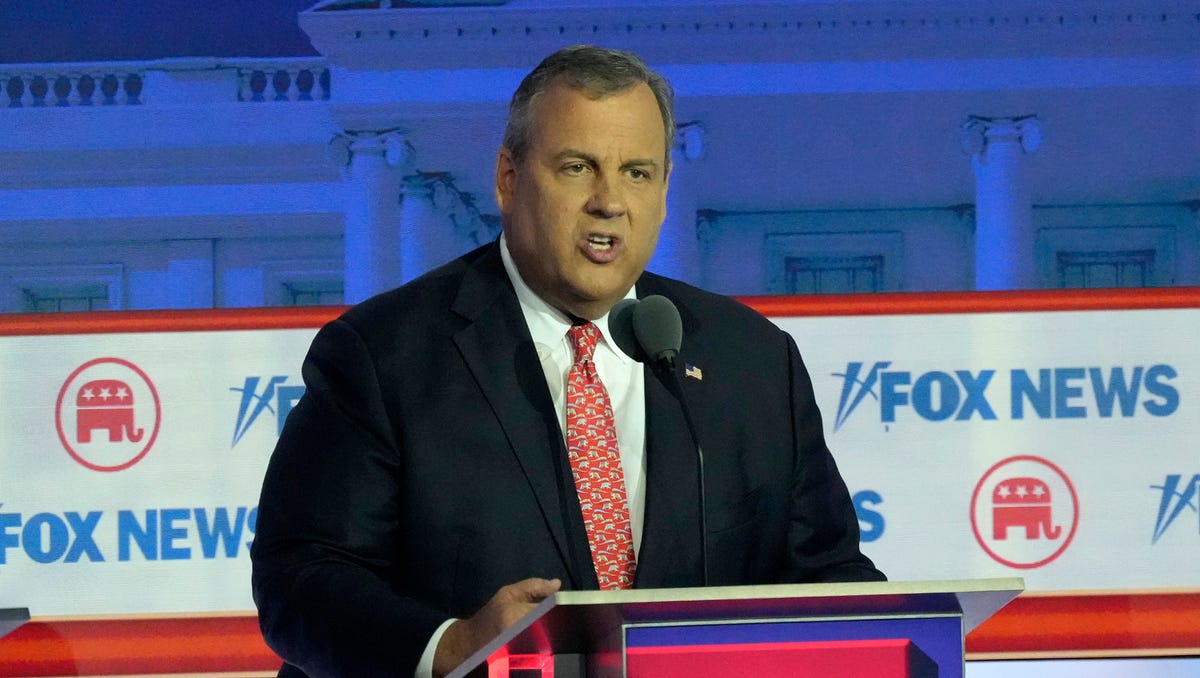 Trump Disturbed by Mar-a-Lago Worker's Agreement with Prosecutors, Christie Reveals