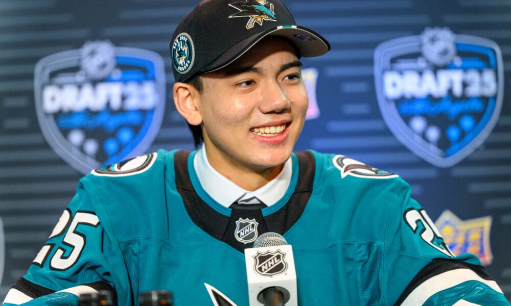 Featured image for Sharks' Wang: From Beijing to NHL Draft's Top Picks