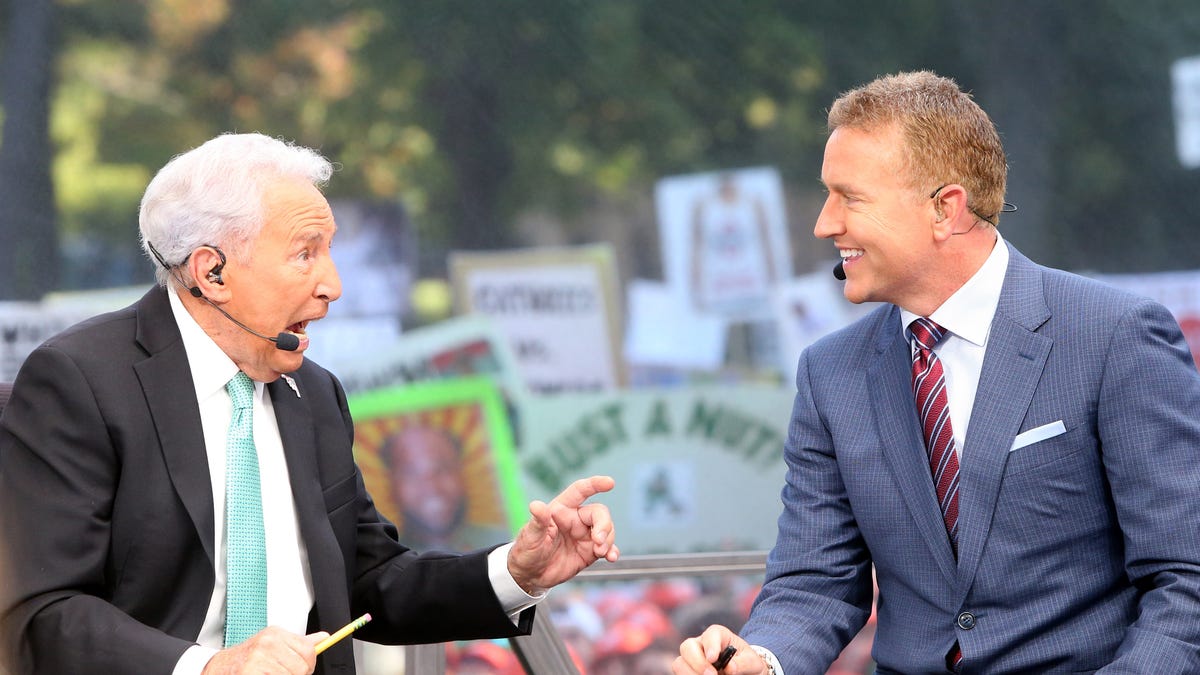 Featured image for "College GameDay Predicts Winner of Ohio State vs. Notre Dame Showdown"