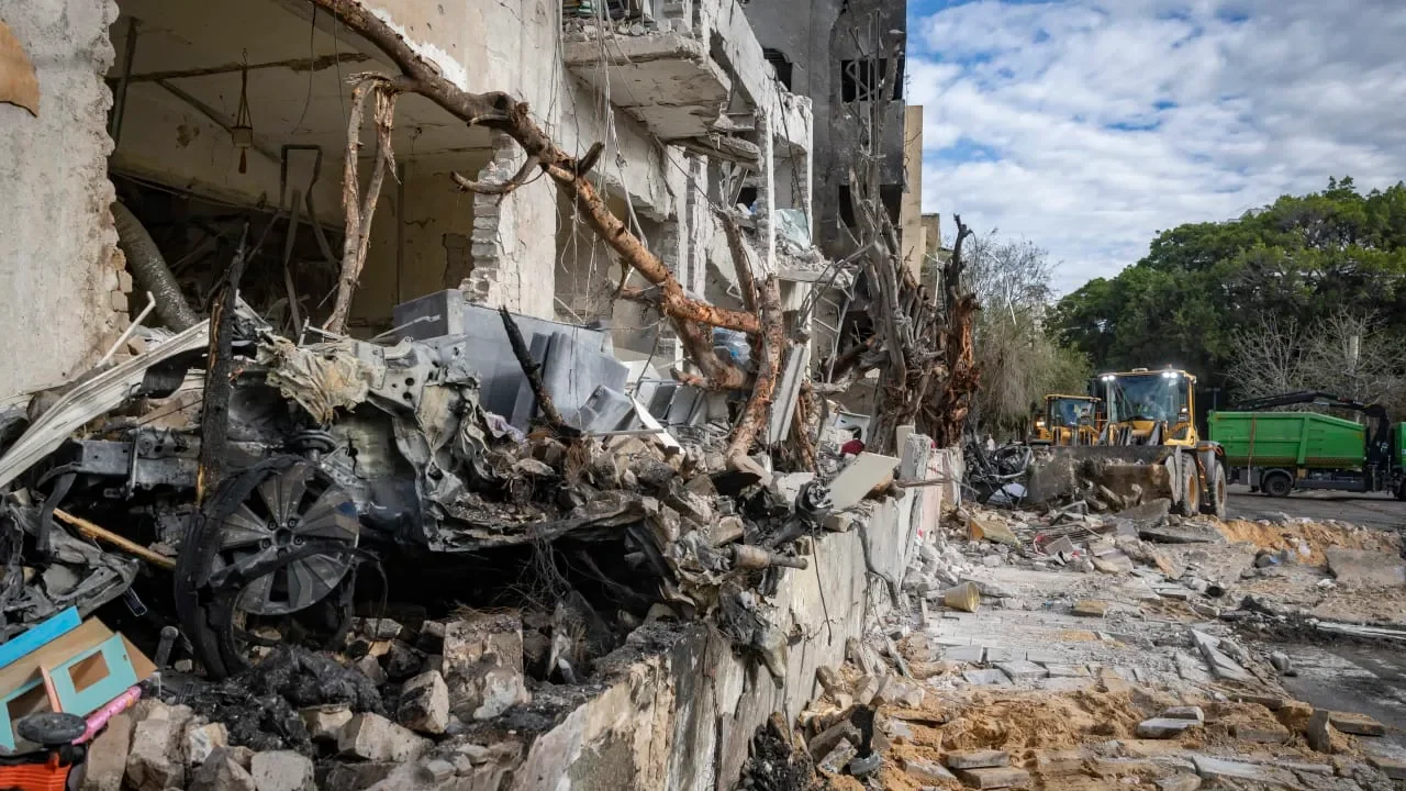 US Escalates Iran Strikes to 1,700 Targets in 72 Hours