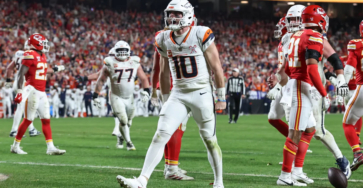 Featured image for Broncos Clinch 2025 AFC West Title, Ending Chiefs' Reign