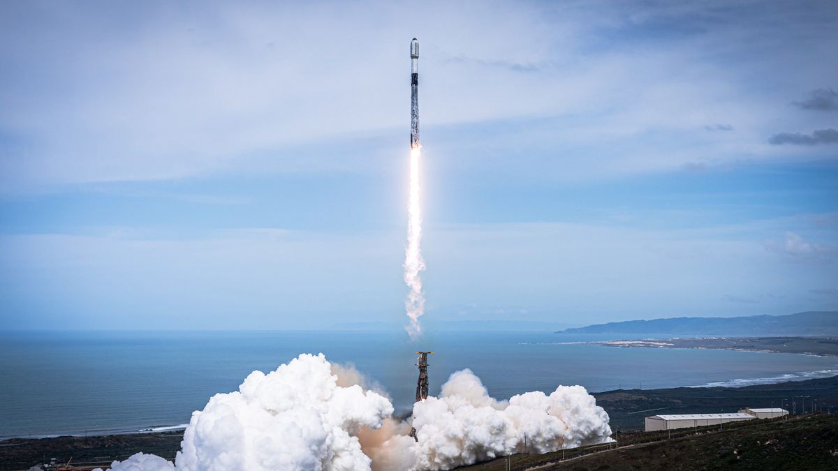 SpaceX's Doubleheader: Back-to-Back Starlink Satellite Launches
