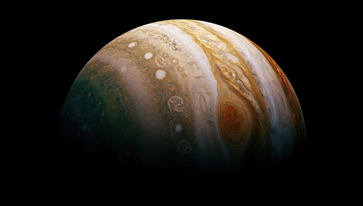 Featured image for Exploring Jupiter: The Giant Planet Without a Surface