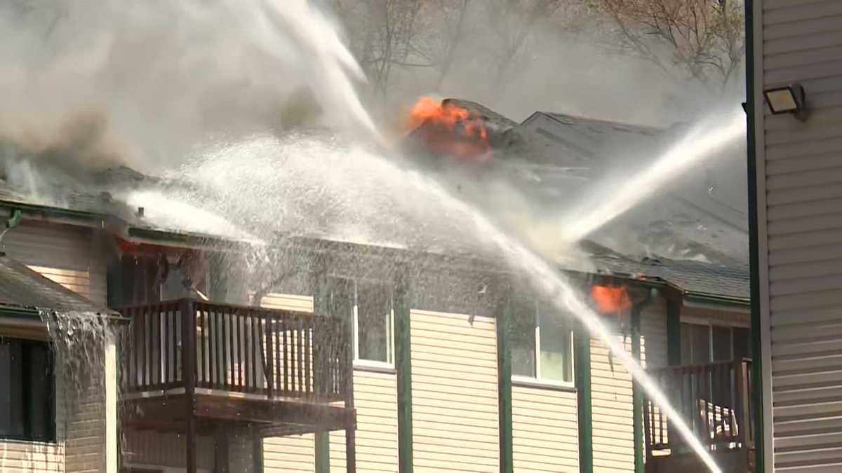 Featured image for Fire damages multiple Bellevue apartment complexes, displaces residents.