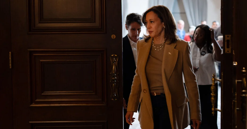 California Governor Race Opens Up as Kamala Harris Declines to Run