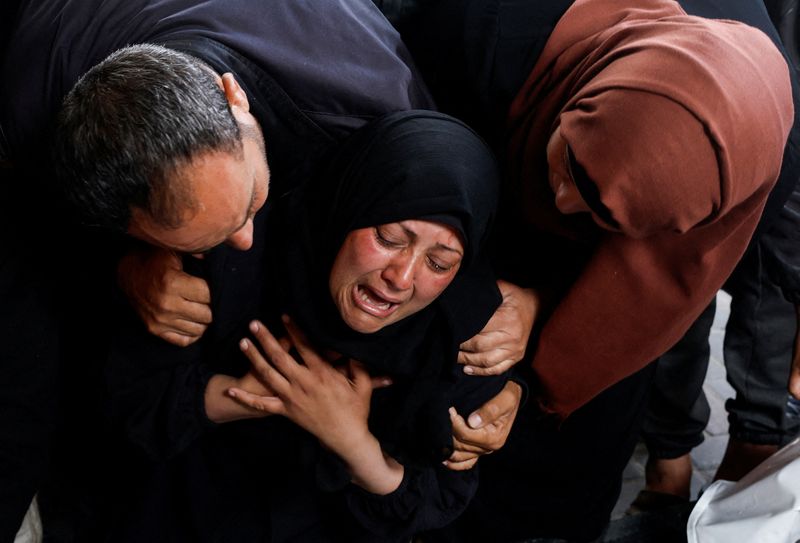 "Israeli Tanks Reenter Northern Gaza, Warplanes Strike Rafah, Residents Report"