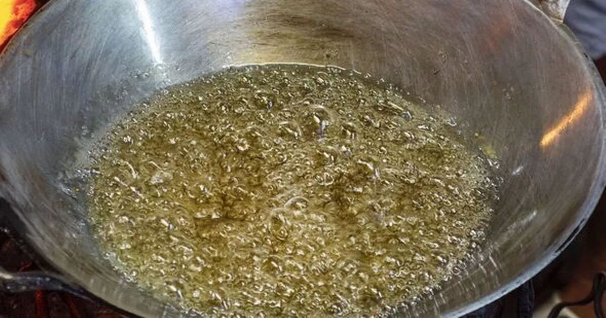 Featured image for Processed Foods and Cooking Oils Linked to Rising Colon Cancer Risk