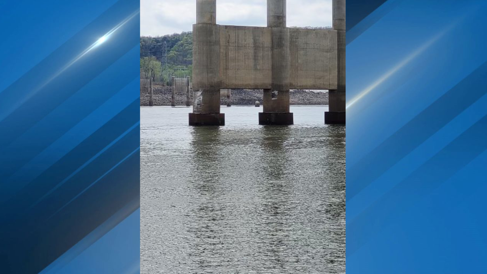 Featured image for Barge Strike Halts Oklahoma Highway Traffic