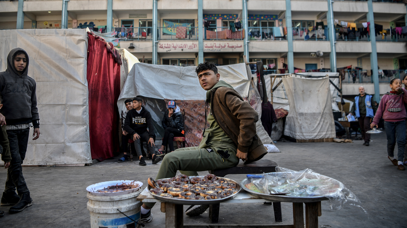"4-Month Conflict: The Ongoing War in Israel and Gaza"