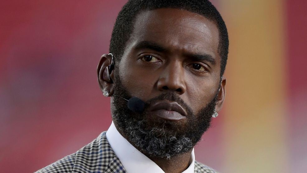 Featured image for Randy Moss Steps Away from ESPN for Health Reasons, Seeks Support