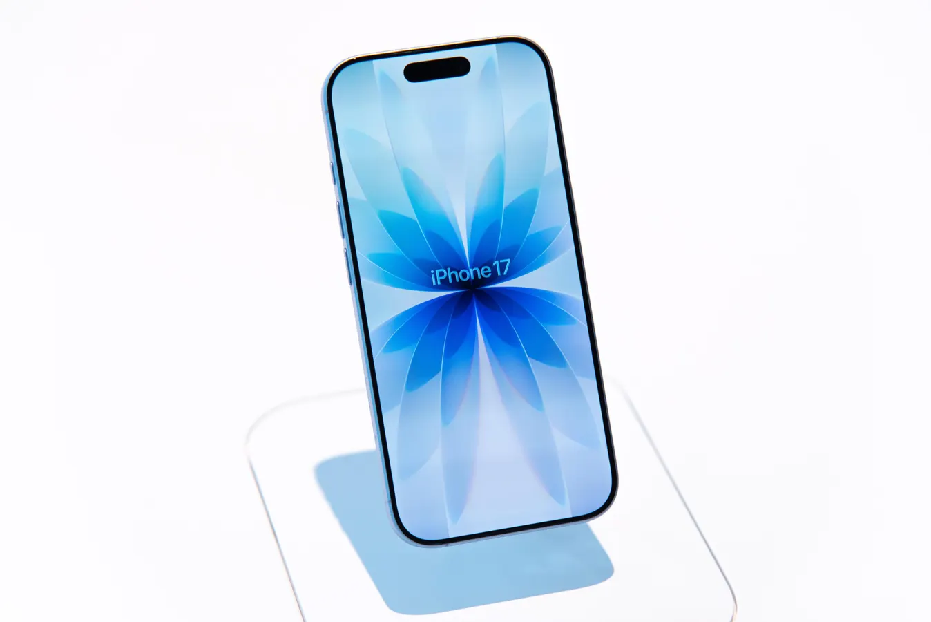 Featured image for Apple Launches iOS 26.2 with Major Security and Feature Updates