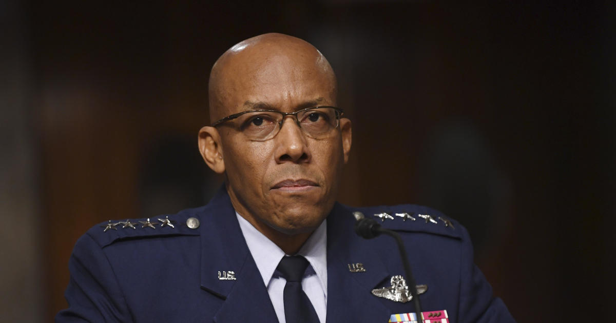 Featured image for "Top Pentagon General Breaks Ice with Chinese Counterpart in Historic Call"