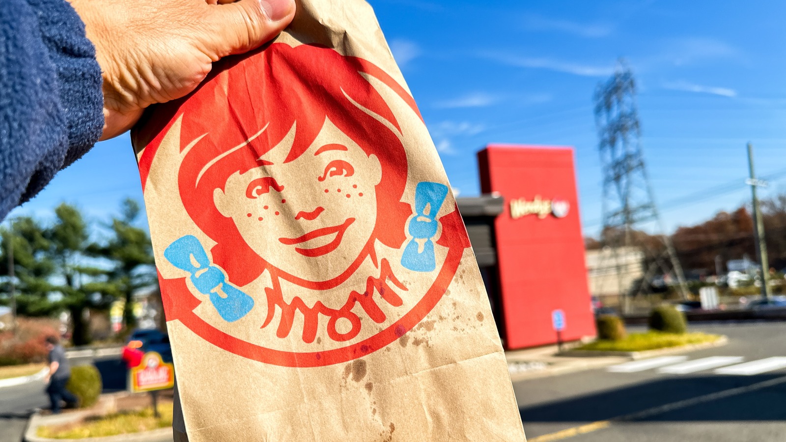 Featured image for Wendy's to Close Hundreds of Locations Amid Consumer Spending Drop