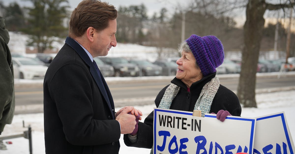 "Dean Phillips' Presidential Campaign: Navigating the New Hampshire Primary Loss"